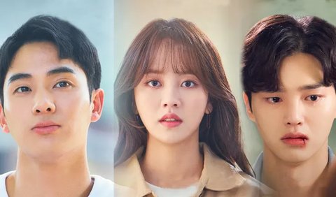 Love Alarm mempertemukan Song Kang dalam cinta segitiga dengan Jung Ga Ram dan Kim So Hyun. Dalam ceritanya, Song Kang yang bersahabat dengan Jung Ga Ram sejak kecil diam-diam jatuh cinta kepada Kim So Hyun.