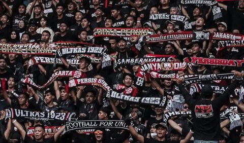 Persis Solo