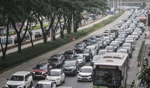 Kemacetan di Ibu Kota meningkat mencapai 53 persen.