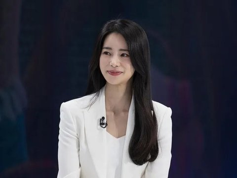 Belum banyak kaarakter antagonis yang diperankan Lim Ji Yeon. Tetapi perannya sebagai Park Yeon Jin di The Glory begitu ikonik hingga namanya melambung.