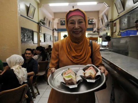 Restoran Es Krim Ragusa Italia di Jl Veteran