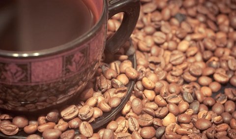 Karena terkenalnya kopi dari Jawa Barat, orang Eropa menyebutnya a cup of Java