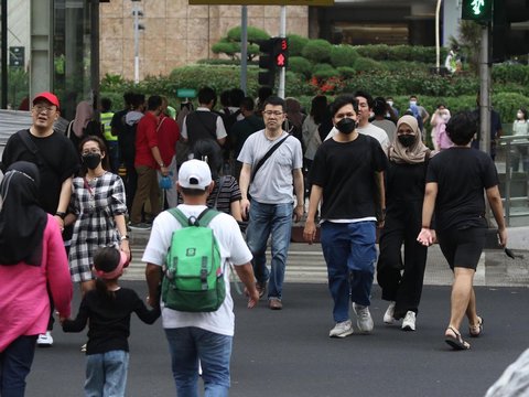 Ini Alasan Penumpang MRT dan TransJakarta Tetap Pakai Masker