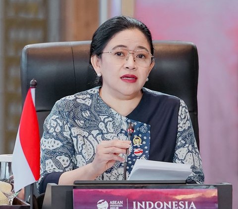 Ketua DPP PDI Perjuangan Puan Maharani mengatakan partai berlambang Banteng hingga saat ini menjajaki nama-nama tokoh yang akan diusung sebagai bakal calon Wakil Presiden. Puan menyebut komunikasi politik terus dilakukan dengan partai-partai lain.