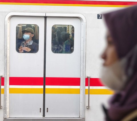 Mulai Hari ini, Naik KRL dan Kereta Jarak Jauh Boleh Lepas Masker