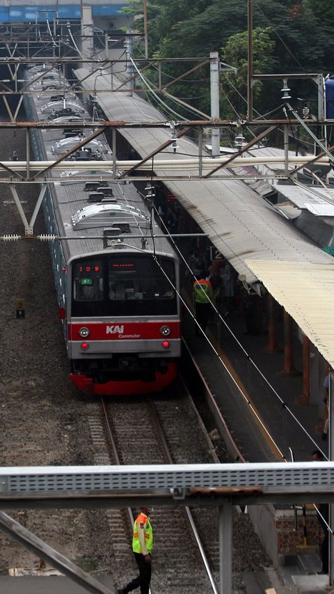 Adanya aturan ini diharapkan bisa menjadi titik balik kebangkitan moda transportasi kereta api dan turut berkontribusi untuk pemulihan ekonomi nasional.