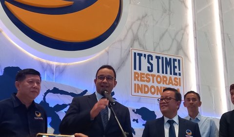 Terkait rencana pertemuan Ketua Umum DPP Partai Demokrat Agus Harimurti Yudoyono (AHY) dengan Ketua DPP PDIP Puan Maharani, Anies tidak khawatir. Anies juga  tidak gusar dengan rencana Puan menarik AHY menjadi Cawapres Ganjar.