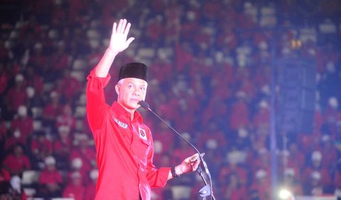 Ganjar memuji sosok pemimpin bernyali saat menghadiri acara deklarasi relawan Gapura Nusantara.