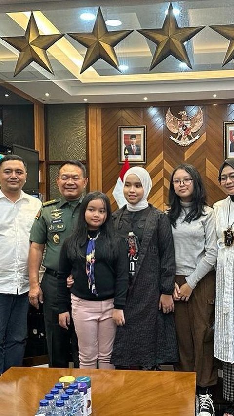 Putri Ariani Meraba Pangkat Kasad Dudung