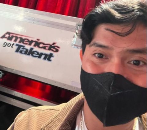 Memiliki nama besar di Indonesia, Cakra Khan diketahui baru saja menjajal peruntungan di ajang pencarian bakat America's Got Talent.