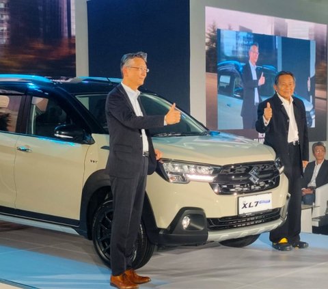 Terbaru meluncur di Jakarta pada 15 Juni 2023 adalah New Suzuki XL7 Hybrid. <br />Suzuki Indonesia langsung memasarkan 4 varian hybrid di SUV andalannya.