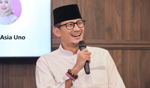 Sandiaga meluruskan, bukan untuk 'menjegal' Anies Baswedan. Dia legowo bila upayanya gagal. PKS tetap memilih mengusung Anies Baswedan.This is title