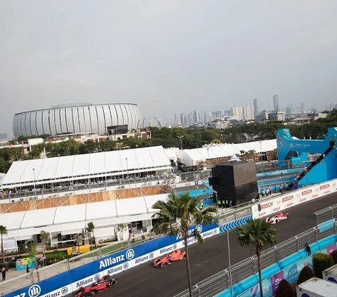 Formula e Jakarta 2023 <br />tampil lebih meriah dengan penampilan artis dan musisi internasional dan nasional. Seperti Alan Walker, Sam Feldt, Ari Lasso, RAN, KLA Project, DJ Yasmin, dll.