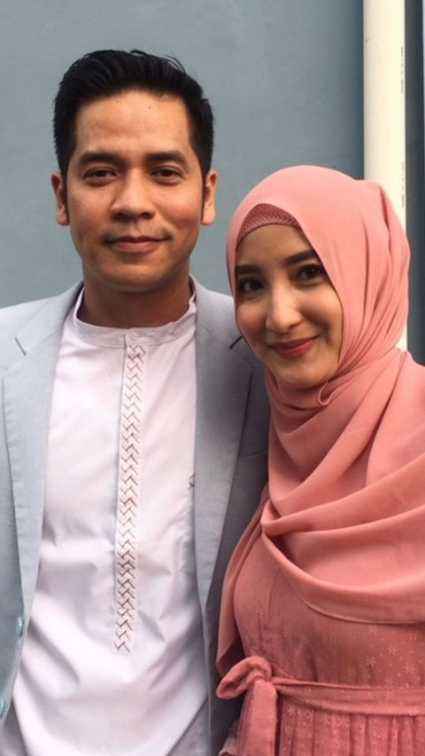 Ricky Perdana dan Chaca Thakya resmi menjadi pasangan suami istri pada tanggal 9 Juli 2016. Keduanya menjalin rumah tangga dengan penuh kehangatan dan jauh dari gosip miring.