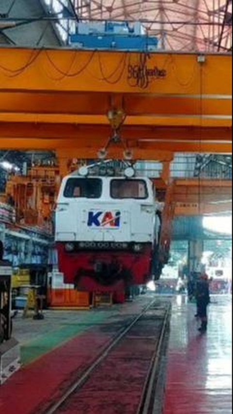 Pada awalnya, bengkel kereta api ini bernama Centraal Werkplaats. Bengkel ini berfungsi untuk melaksanakan overhaul lokomotif, gerbong, dan kereta.