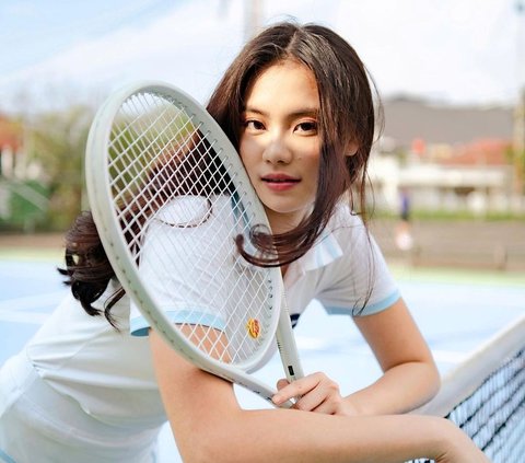 Siap Berlaga di Lagi-Lagi Tenis, Simak Potret Gege Elisa di Lapangan Tenis