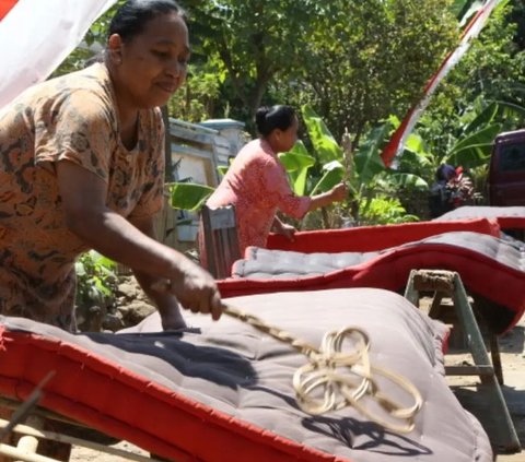 Intip Tradisi Mepe Kasur Jelang Iduladha di Banyuwangi, Dipercaya Jauhkan Warga dari Bencana dan Penyakit