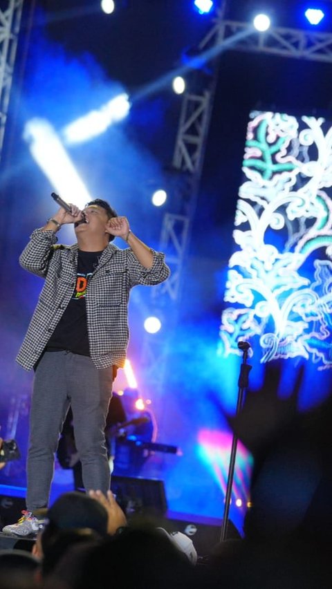 Konser Denny Caknan di Kota Madiun Pecah, Seru Banget