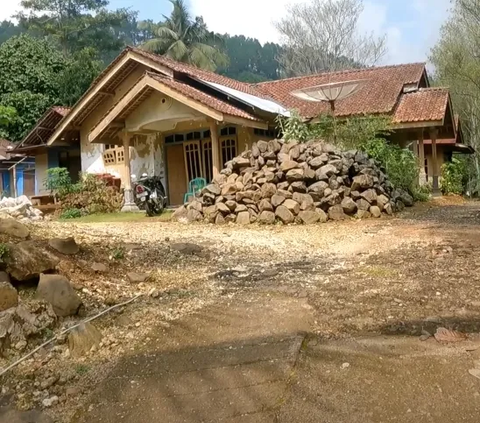 Keluarga Muslim Tinggal di Kampung Buddha di Tengah Hutan, Rukun dan Tentram