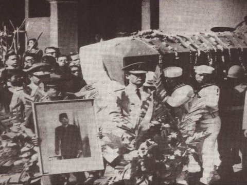 53 Tahun Kenang Wafatnya Presiden Soekarno, Ini Video saat Jenazahnya Disemayamkan