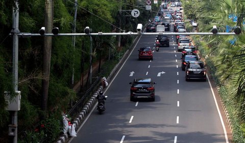 Pencegahan pungli di masa kepemimpinan Sigit bukan sebatas omongan. Sejumlah kebijakan dibuat untuk meminimalisasi tindak pemerasan itu.