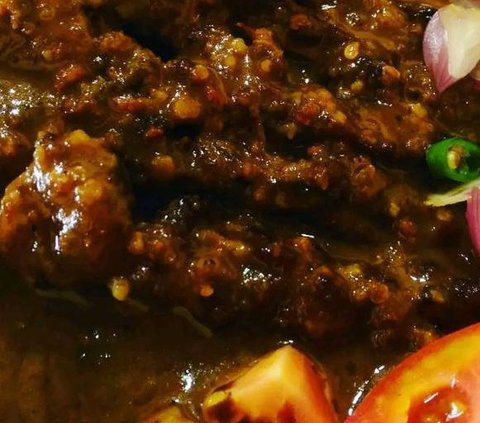 Mencicipi Sate Bumbon, Olahan Daging Sapi Berpadu Bumbu Rempah Asal Kendal