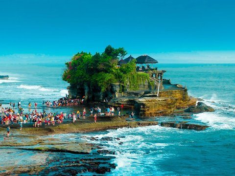 Daya Tarik Wisata Tanah Lot