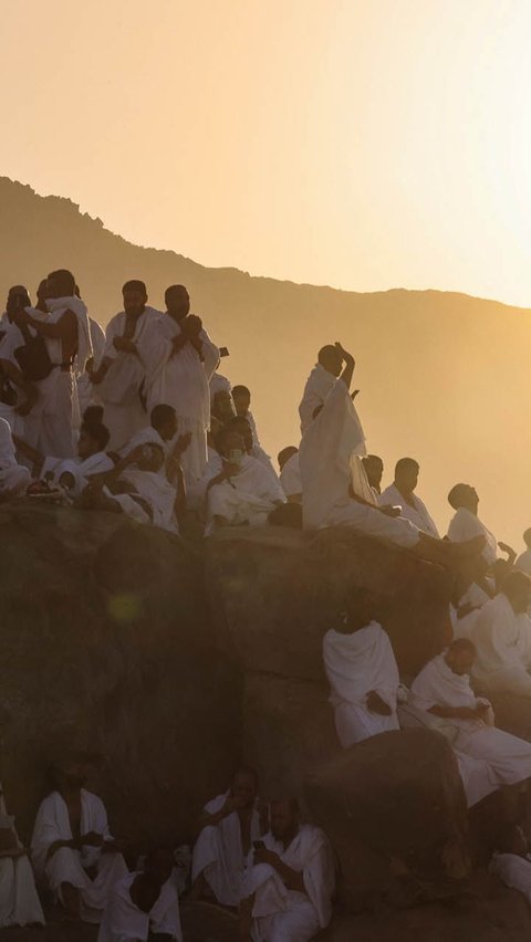 Berdasarkan situs The Weather Channel, suhu tertinggi di Mekkah diprakirakan mencapai 46 derajat Celcius, dengan rata-rata suhu harian 43 derajat Celcius.