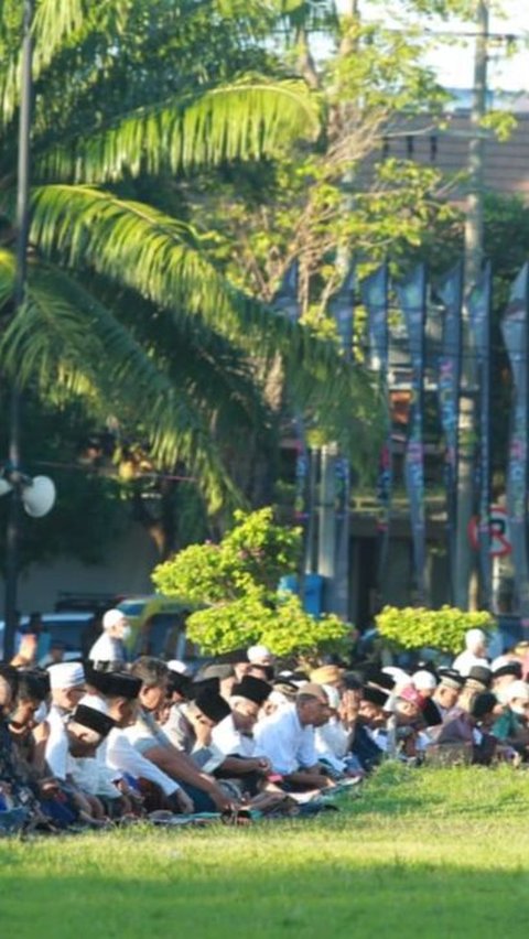 Ribuan Warga Muhammadiyah Salat Iduladha di Taman Blambangan Banyuwangi