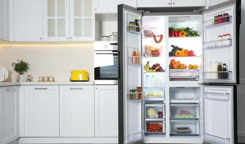 Kulkas di era modern seperti saat ini memang lebih canggih ketimbang saat dulu. Apalagi dengan tersedianya berbagai teknologi yang bikin makanan tak hanya sekedar awet, namun juga lebih sehat.