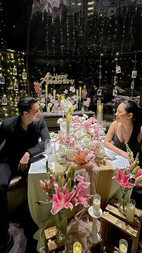 Rayakan Anniversary ke-2, Intip Potret Rachel Vennya dan Kekasih Dinner Romantis