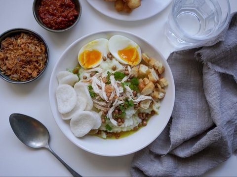 Jadi Menu Sarapan Favorit, Bubur Ayam Awalnya Makanan di Masa Paceklik