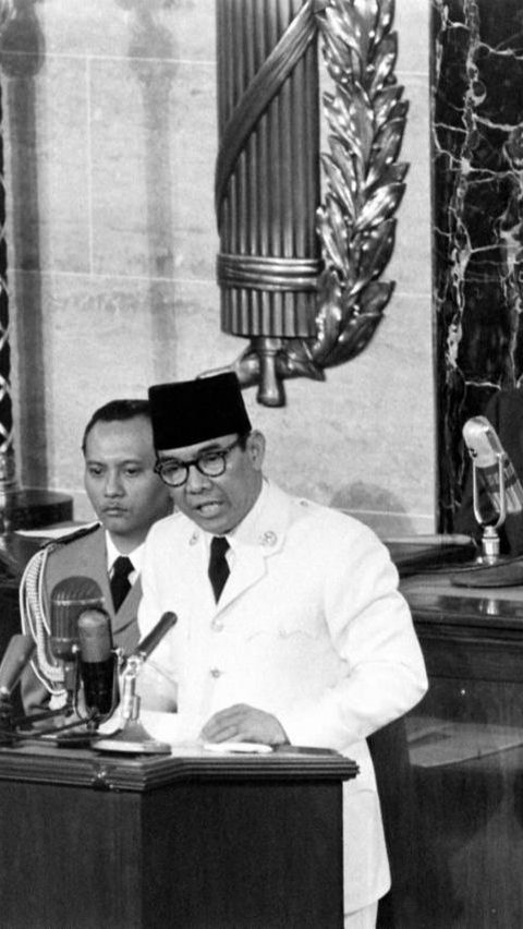 Soekarno lahir pada tanggal 6 Juni 1901 di Blitar
