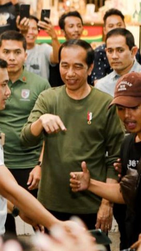 Jokowi lebih muda