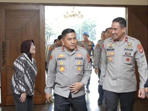 Duduk dengan Kapolda dan Wakapolda