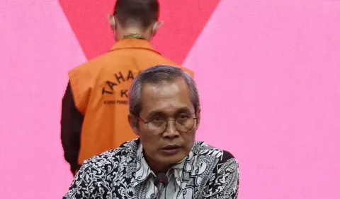 Andhi menjadi tersangka kasus dugaan penerimaan gratifikasi dan tindak pidana pencucian uang (TPPU) di Direktorat Jenderal Bea Cukai Kementerian Keuangan (DJBC Kemenkeu).