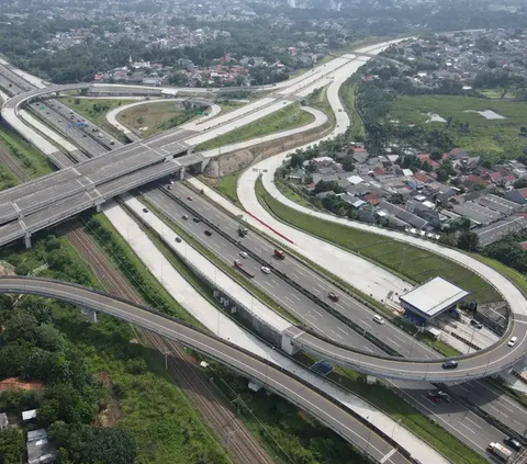 Dilansir Roadtraffic-technology.com, terdapat 10 jalan tol terpanjang di dunia, sebagian besar berada di Amerika Serikat (AS). Berikut Ulasannya.