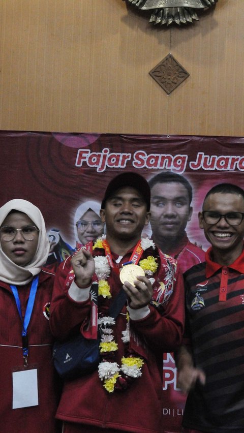 Dalam kesempatan tersebut, mereka bertemu dengan Walikota Jakarta Timur di mana salah satu atlet tuna netra Indonesia, bernama Fajar Tri Hadi (21) berhasil meraih emas di ajang ASEAN Para Game 2023 di Kamboja.