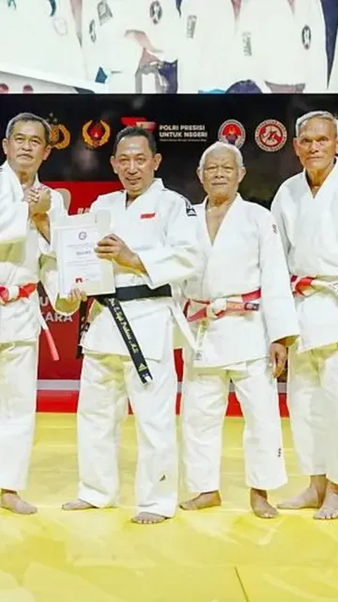 Aksi Kapolri Listyo Banting Lawan di Kejuaraan Judo Cup 2023