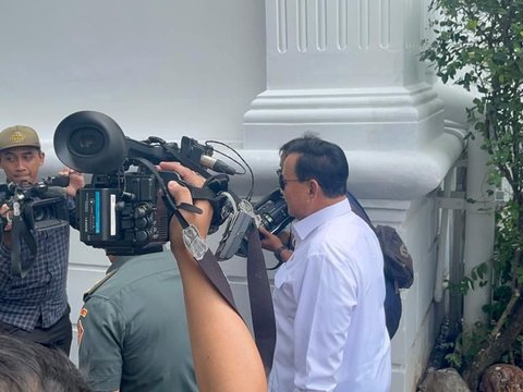 Di Tengah Momen Gibran Cuti, Prabowo Temui Jokowi di Istana