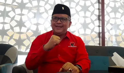 Sekretaris Jenderal PDI Perjuangan Hasto Kristiyanto menjelaskan, dalam pertemuan yang digelar kurang lebih satu jam meminta penjelasan kenapa Prabowo diundang dalam acara Punguan Simbolon dohot Boruna Indonesia (PSBI).