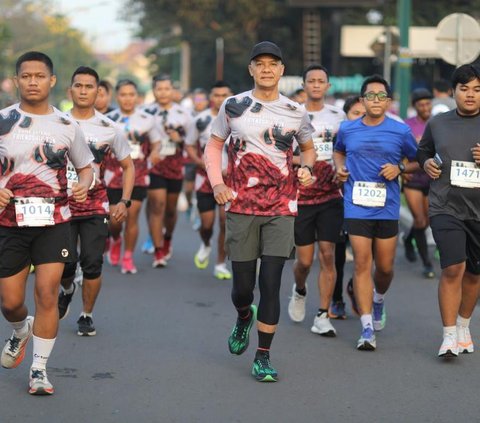 Meriahkan Bank Jateng Friendship Run 2023, Intip Keseruan Ganjar Pranowo Lari Keliling Jogja