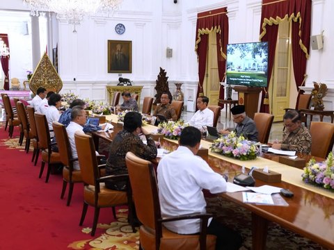 Kumpulkan Menteri, Presiden Jokowi Minta Genjot Produk dan Hilirisasi Pangan