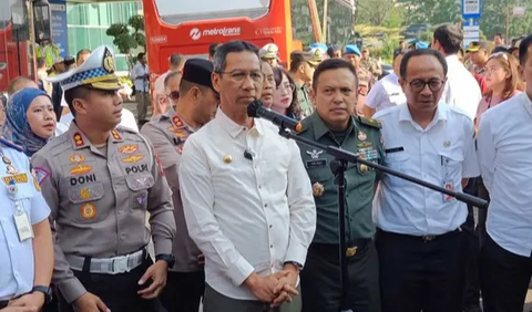 Penjabat (Pj) Gubernur DKI Jakarta Heru Budi Hartono resmi membuka Focus Group Discussion (FGD) Penanganan Kemacetan di DKI Jakarta pada Kamis, 6 Juli 2023.