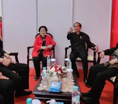 Hasto menyebut lawatan kali ini adalah tindak lanjut pertemuan Megawati dengan Jokowi pada 22 Juni. <br /><br />Menurut dia, ada beberapa hal teknis yang harus dibahas lebih lanjut.