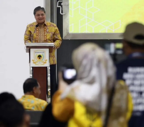 Airlangga 'Digoyang' Isu Munaslub Golkar, Begini Reaksi Bamsoet