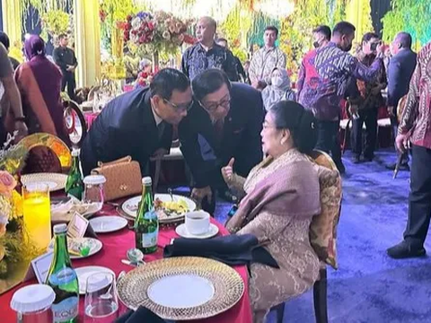 Blak-Blakan Momen Dibisiki, Mahfud MD Ungkap Pesan Penting Megawati