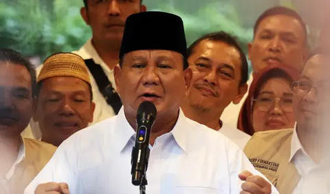 Lingkaran Survei Indonesia (LSI) Denny JA merilis hasil survei elektabilitas tiga tokoh calon presiden bulan Juni 2023.