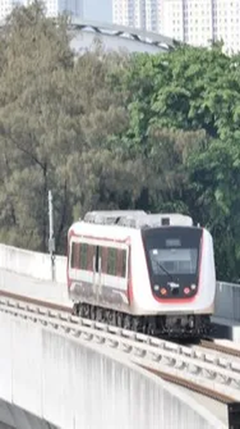 Banyak yang sering tertukar antara LRT Jabodebek dengan LRT Jakarta. Berikut sejumlah perbedaannya: