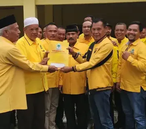 Hasil Rapat Dewan Pakar: Tak Ada Munaslub, Golkar Harus Bikin Poros Baru dan Airlangga Tetap Capres